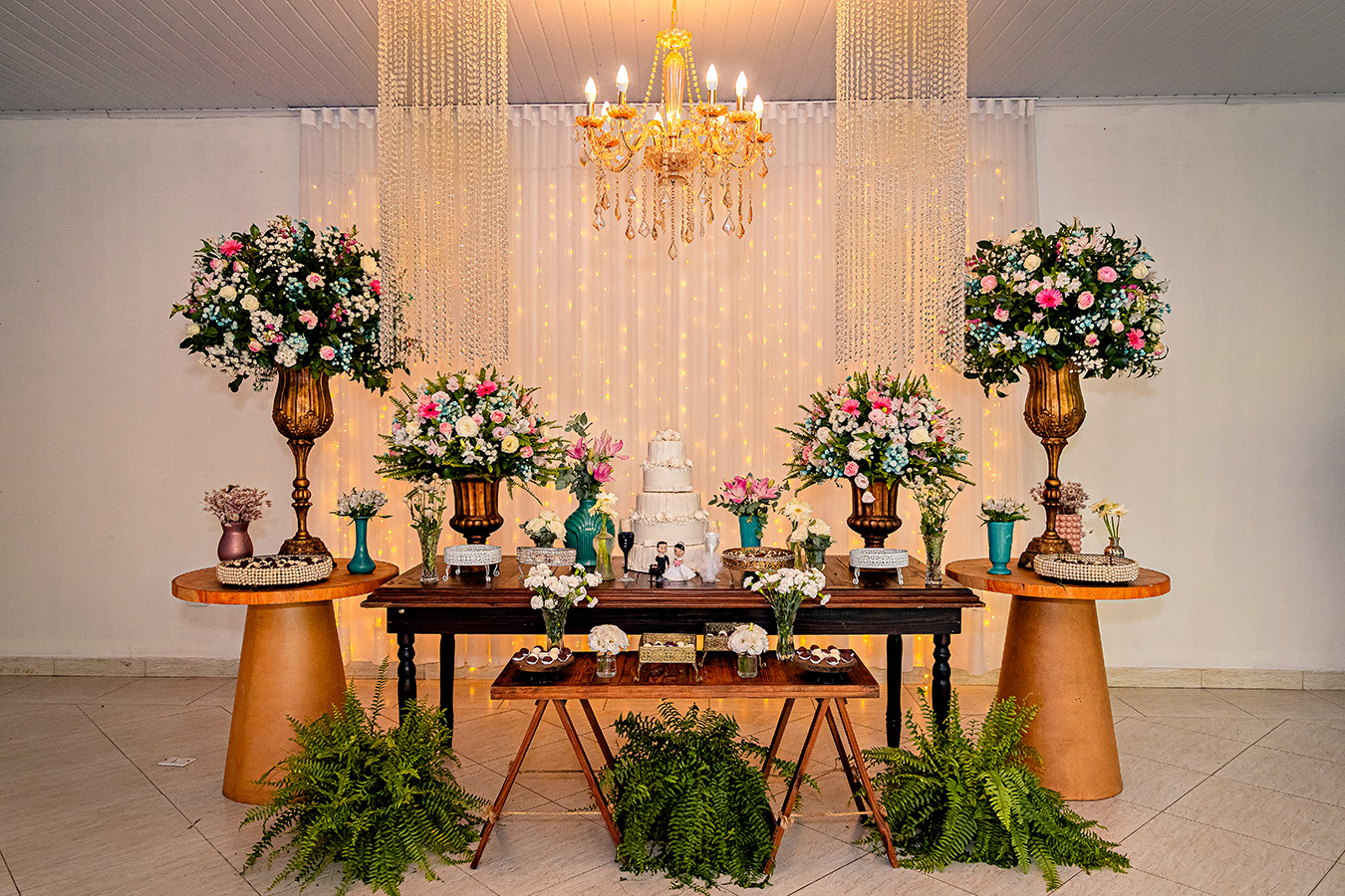 Noivos durante casamento